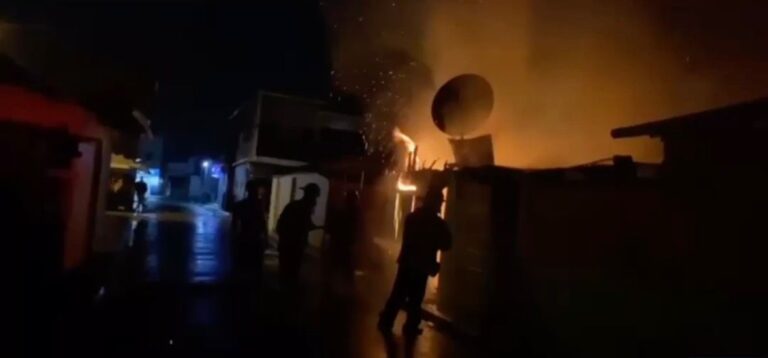 Se incendia vivienda en el sector Barrio Blanco, Jarabacoa
