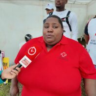 “Esto no es un trabajo, me llena el alma”: Rosa Elena Veras y la vocación que sostiene a la Cruz Roja en Semana Santa