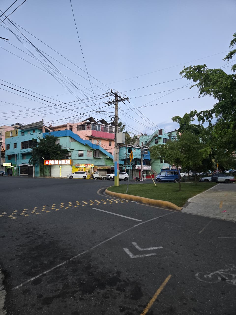 Sectores del Distrito Nacional se mantienen en calma durante el Viernes Santo; persiste consumo de alcohol en espacios públicos