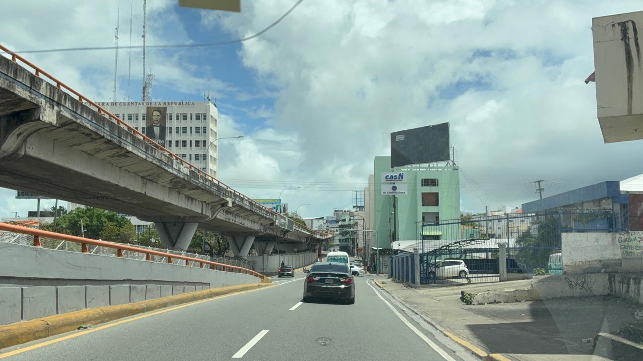 Principales avenidas de Santo Domingo continúan descongestionadas este Domingo de Resurrección