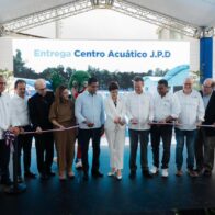Ministro Ito Bisonó entrega Centro Acuático del Centro Olímpico y anuncia su certificación internacional