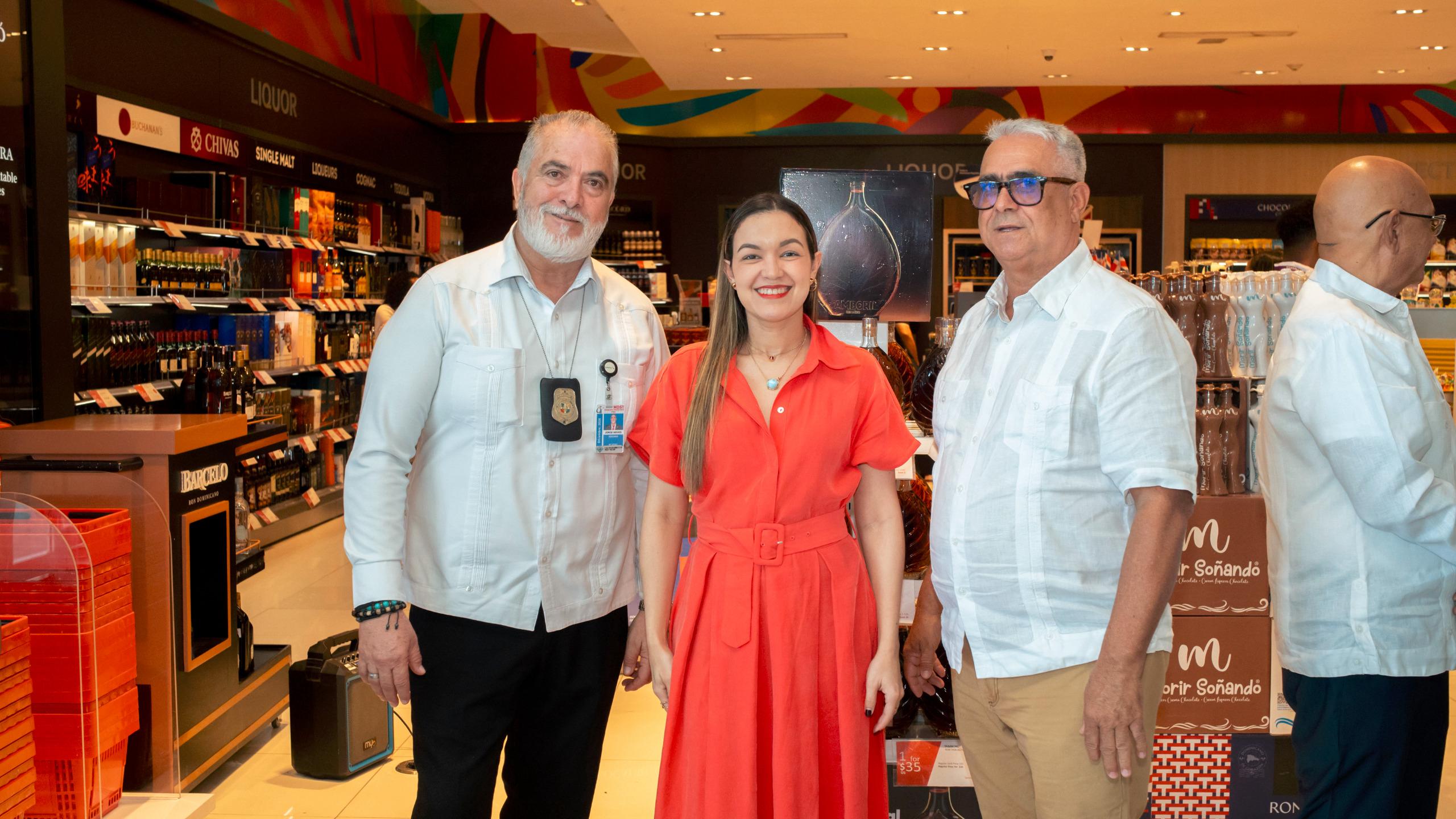 Lanzamiento oficial del Ron Tamboril: un homenaje a la capital mundial del cigarro