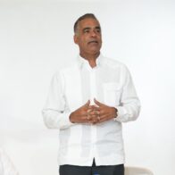 Ministro de Energía y Minas, Joel Santos.