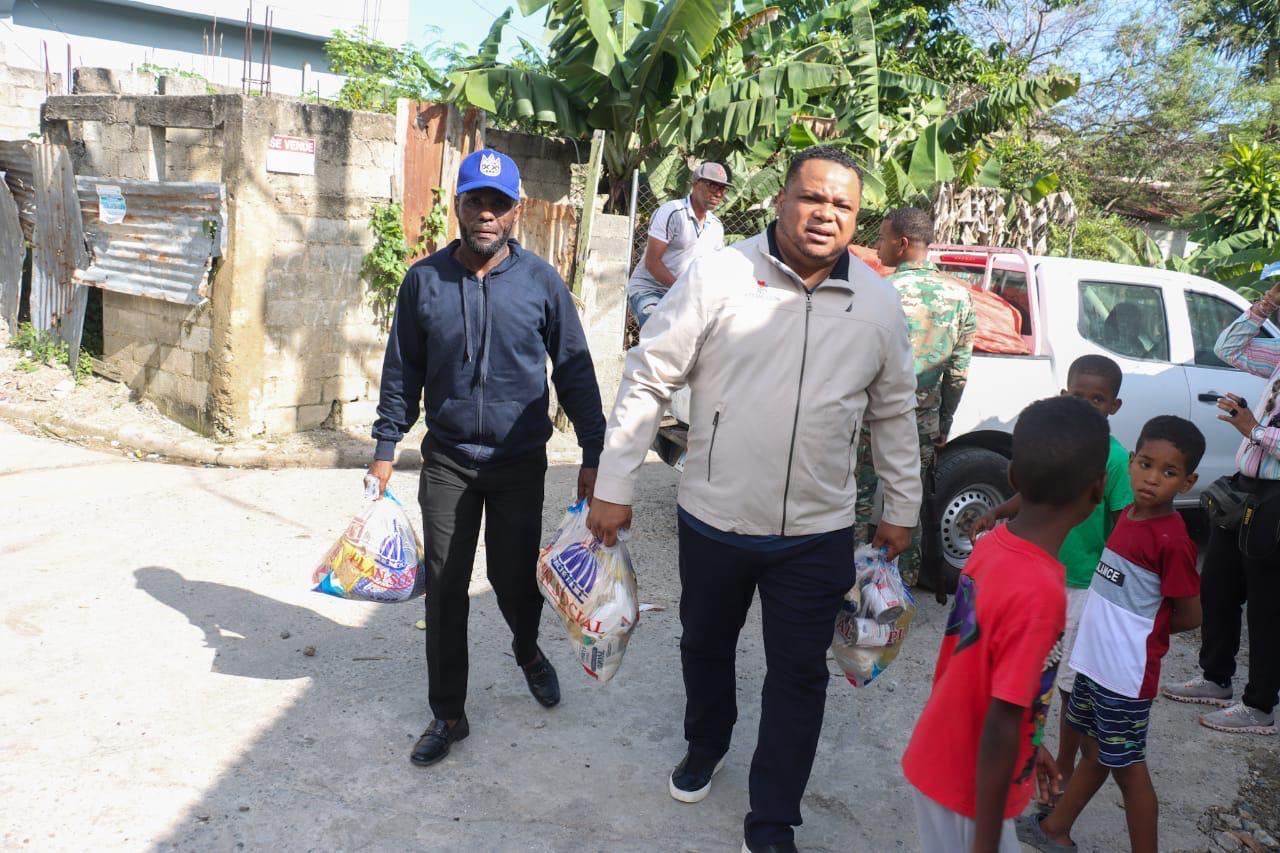 Diputado Aldo Adón lleva asistencia a familias afectadas por lluvias en Nuevo Amanecer