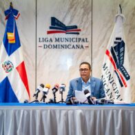 Víctor D’Aza resalta necesidad de camiones compactadores y valora apoyo de Abinader