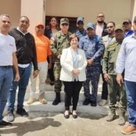 Ministro de Defensa visita zona afectada y se reune con autoridades de el Seibo