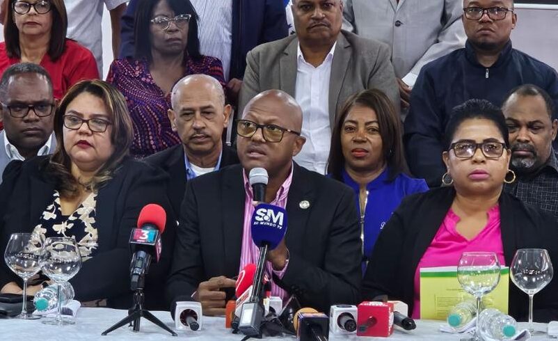 CMD dice no tener denuncias formales sobre supuesta venta de exámenes de residencia y pide pruebas