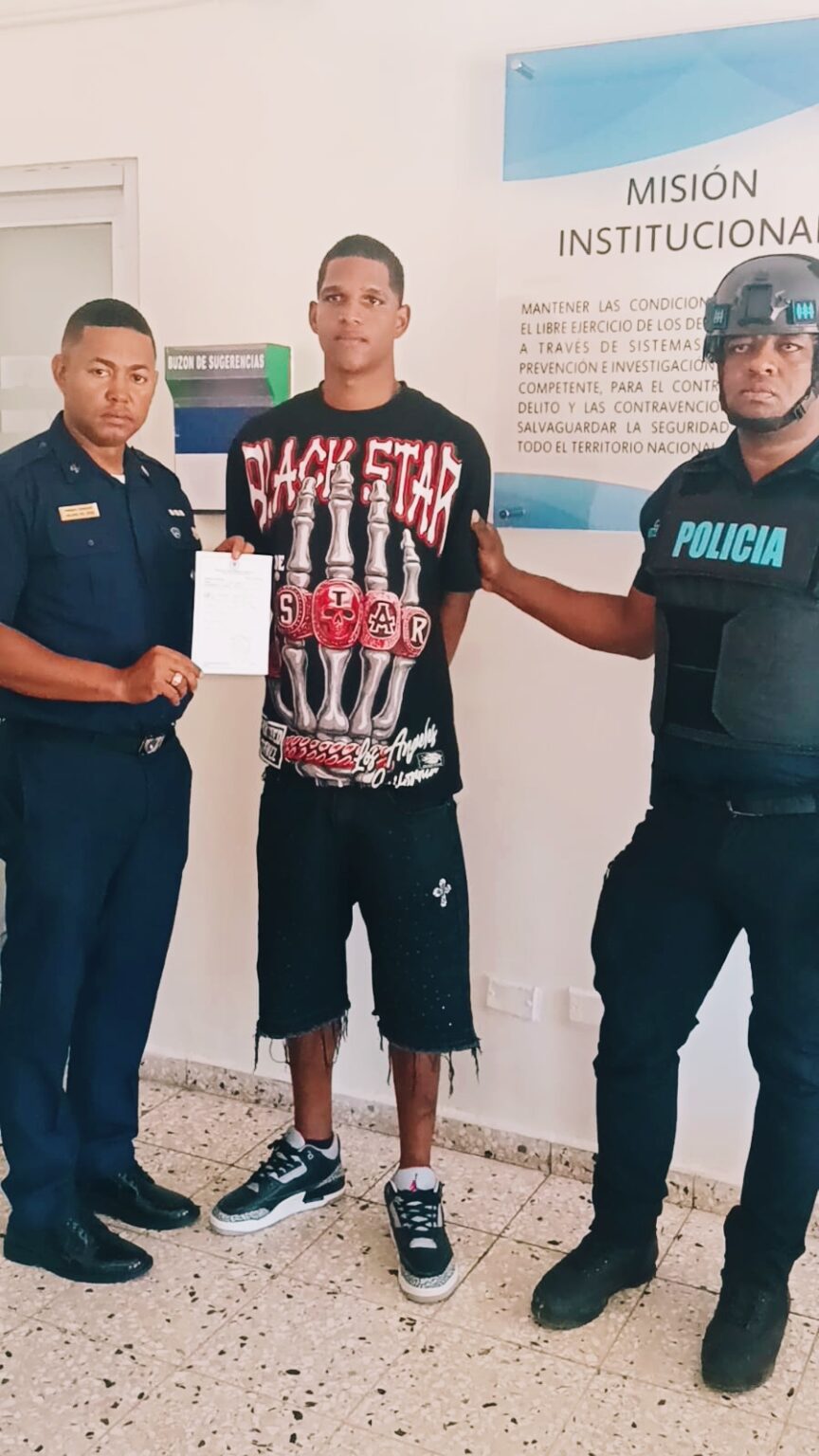 Policía informa se entrega “El Burro”, presunto responsable de múltiples atracos en SDE