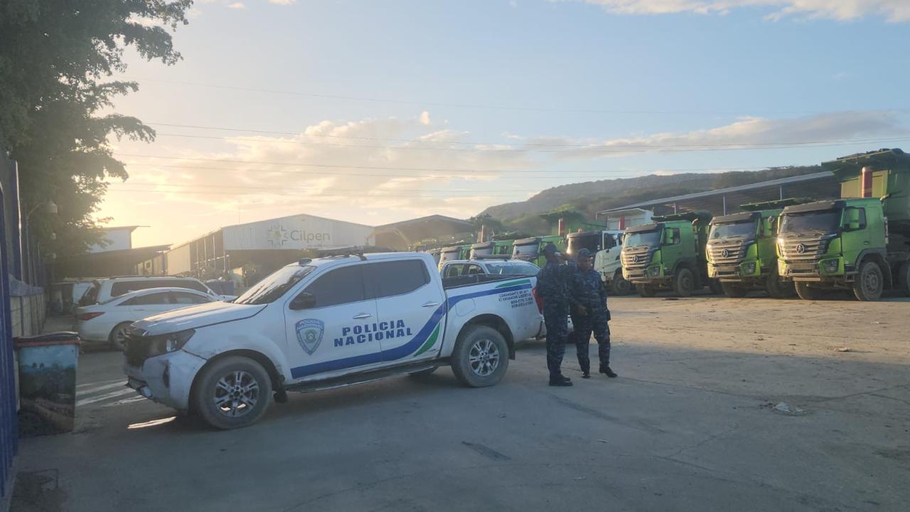 Hallan cadáver en descomposición en el vertedero de Rafey; autoridades investigan