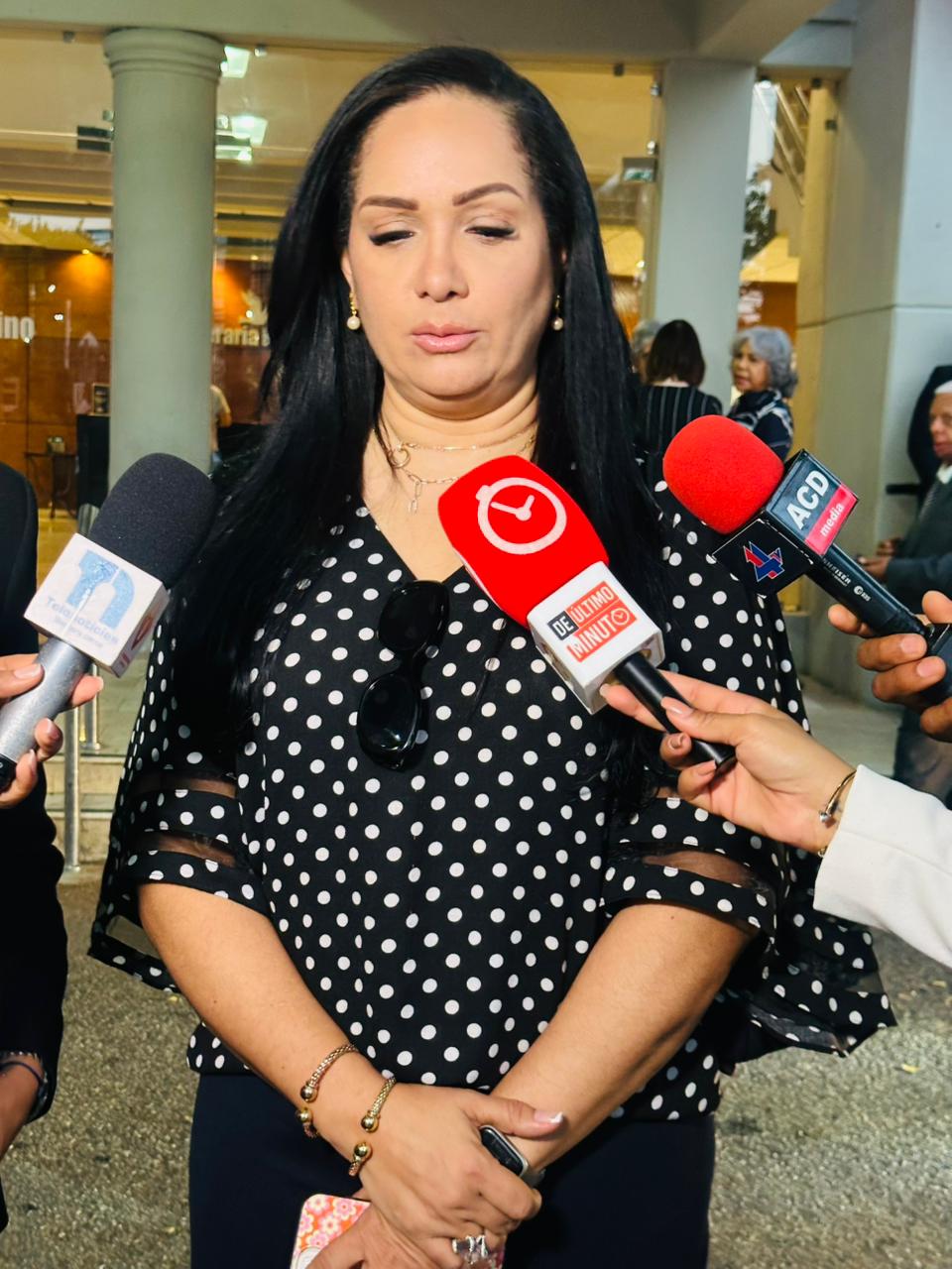Idelsa Núñez resalta legado de Carlos Batista Matos durante velatorio
