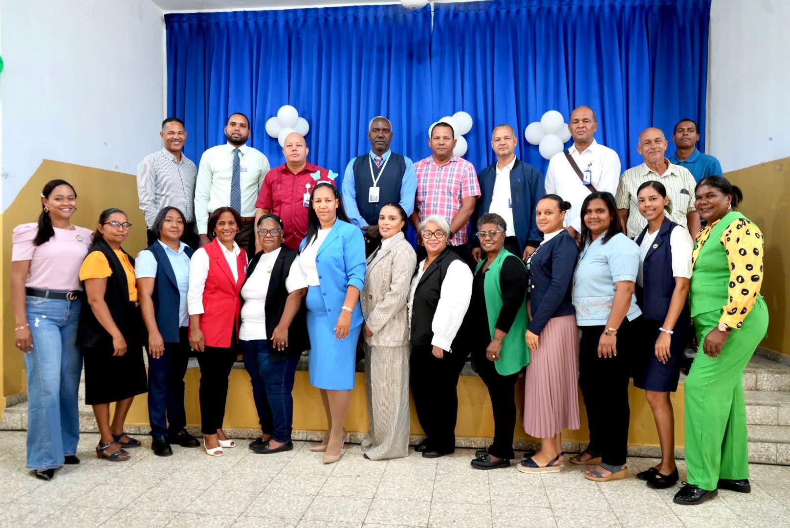 Regional 03 en Azua celebra Olimpiada de Ciencias Naturales 2026 con más de 100 estudiantes