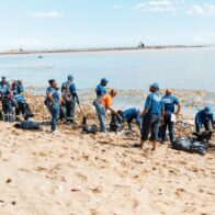 Alcaldía del DN, Medio Ambiente y otras entidades realizan limpieza en playa Montesinos