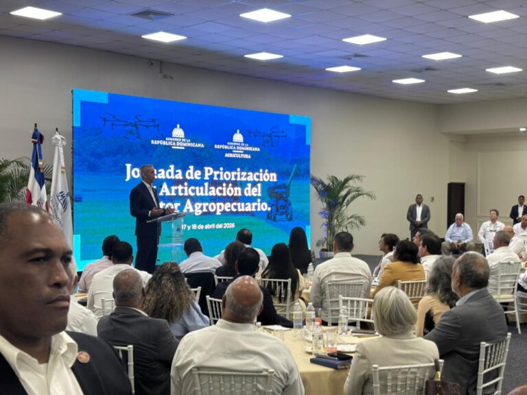 Abinader destaca fortaleza del agro dominicano y llama a consensuar metas para impulsar su transformación