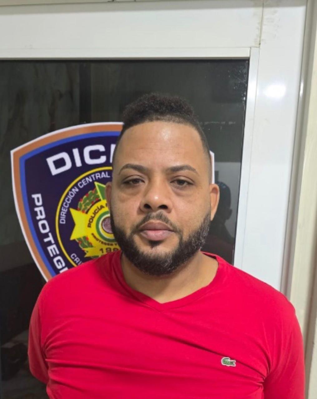 Detienen a miembro de banda que asaltaba haitianos y kenianos en concho en Santiago