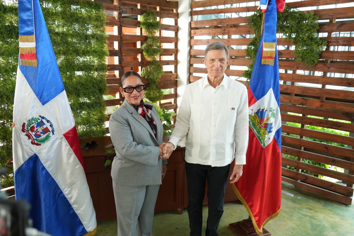 Ministros de relaciones exteriores de Haití y República Dominicana.