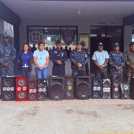 Policía refuerza acciones contra la contaminación sónica en Constanza con destrucción de mofles y retención de bocinas