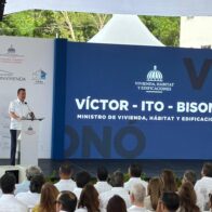 Ito Bisonó en entrega de viviendas en Guerra: “Estamos entregando un nuevo comienzo”