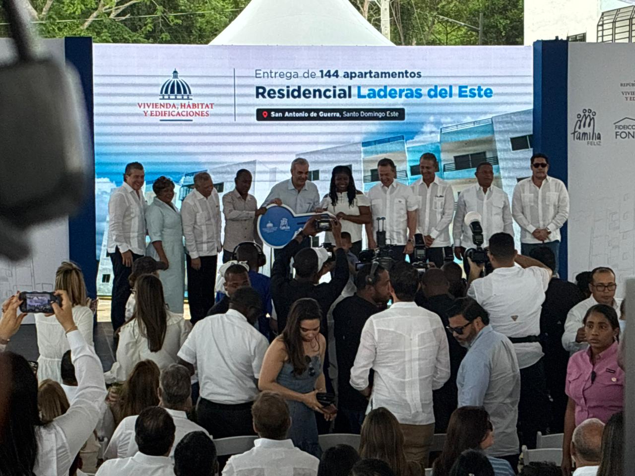 Gobierno entrega 144 apartamentos en Laderas del Este y reafirma impulso a la política habitacional en Guerra