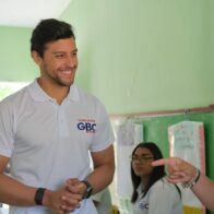 Raymond Rodríguez y Fundación GBC impactan más de 300 familias con operativo médico en Los Peralejos