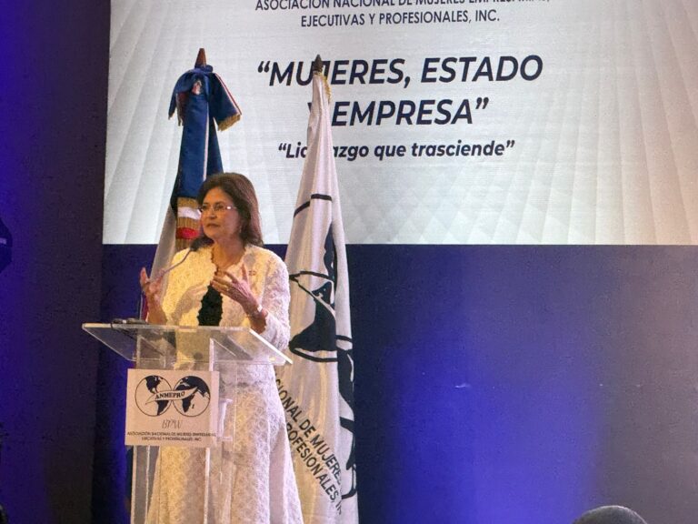 Vicepresidenta Peña afirma RD es líder en emprendimiento femenino al encabezar encuentro con mujeres empresarias