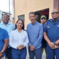 Betty Gerónimo inicia reconstrucción de estación de bomberos en SDN tras una década de abandono