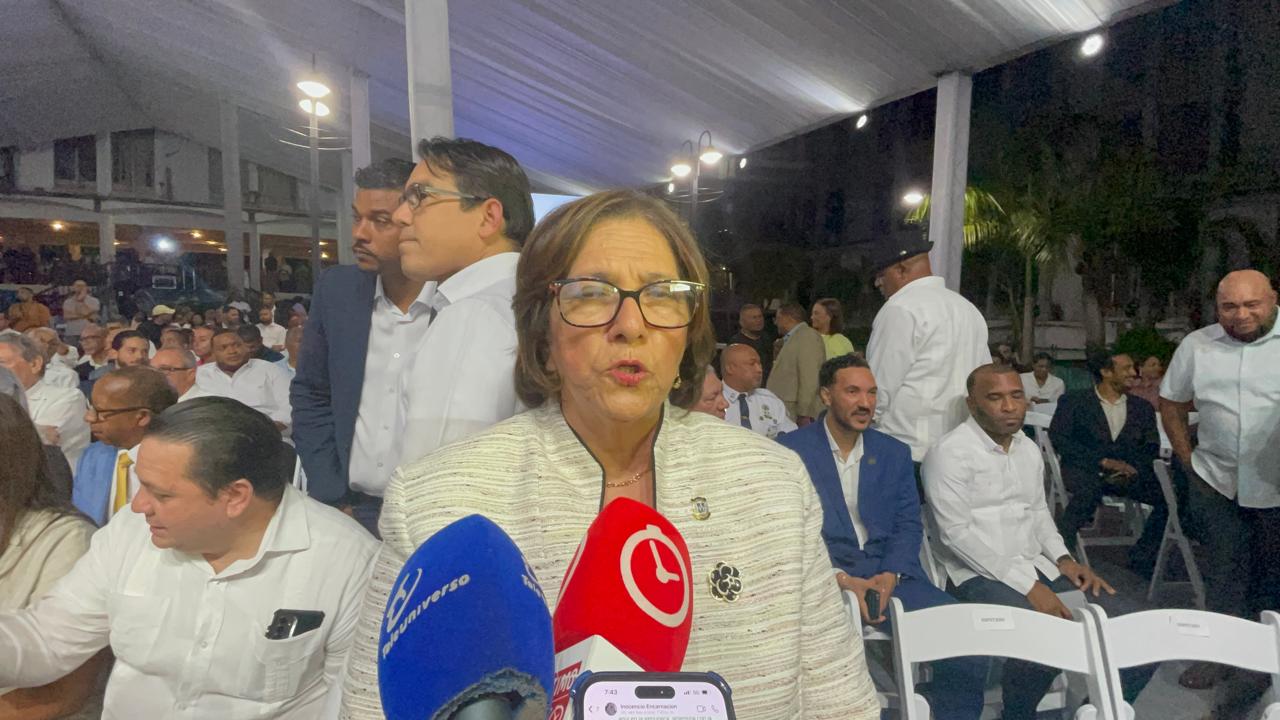 Diputada afirma Santiago “tiene el alcalde que se merece” y destaca ejecución de obras en tiempo récord