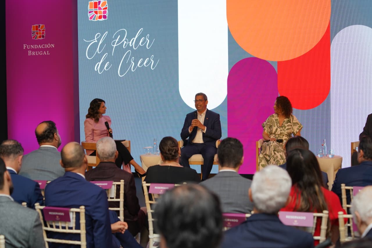 Premios Brugal Cree en su Gente resalta impacto social y reúne a líderes en inspirador panel