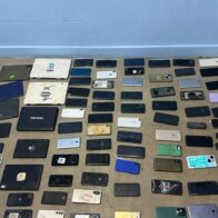 Policía y Ministerio Público incautan decenas de dispositivos electrónicos en operativo en Santiago