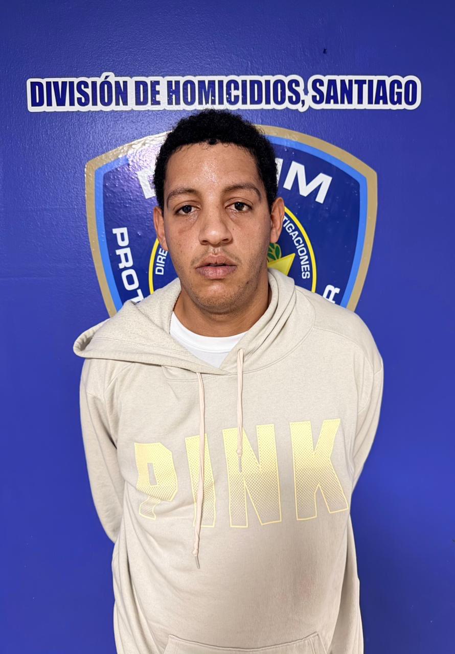 Se entrega “Gordo Baba”, acusado de doble crimen en Santiago Oeste