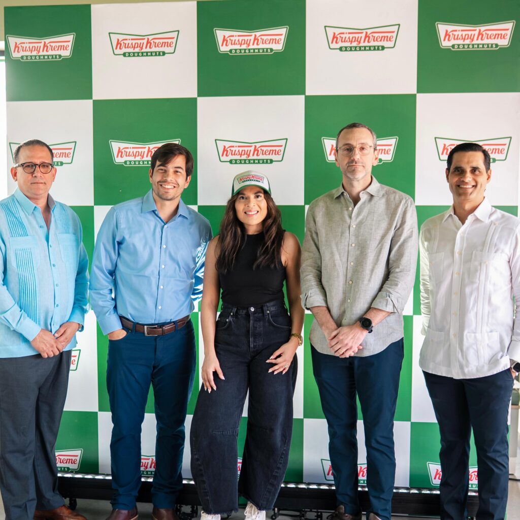 Krispy Kreme abre sus puertas en Santiago con moderna tienda en la avenida Juan Pablo Duarte