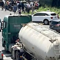 Familiares denuncian retrasos en entrega de cuerpos tras tragedia en la autopista 6 de Noviembre