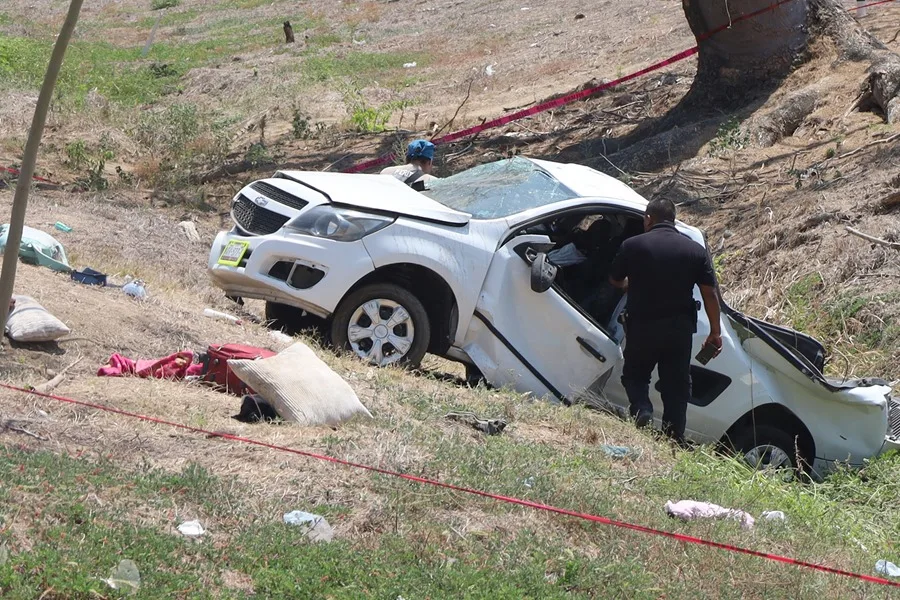 La volcadura de una camioneta en el sur de México deja cinco personas fallecidas y ocho heridas
