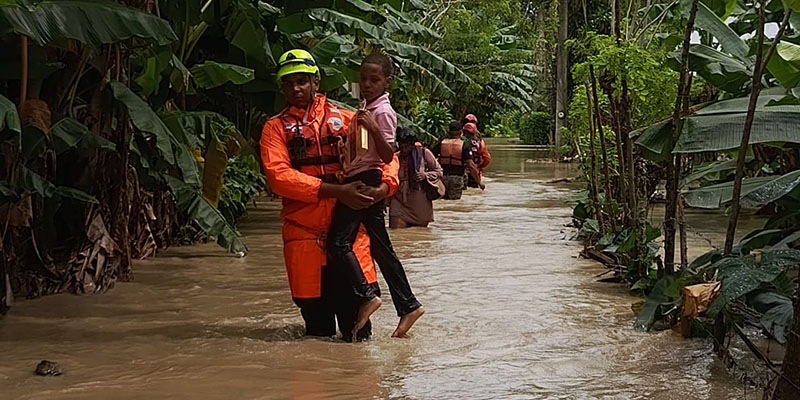Defensa Civil coordina evacuaciones en provincias en alerta por lluvias