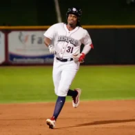 Feliz reyes se une al listado de jugadores que han dado jonrones en su primer turno en la MLB