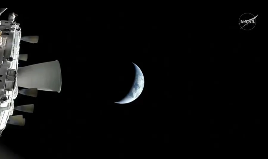 Astronautas dicen que ya vieron la cara oculta de la Luna en una entrevista desde Orión