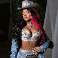 La Más Doll regresa a Planeta Alofoke tras abandonar el reality por fuerte pelea con La Perversa