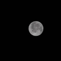 La NASA publica la primera foto de la cara oculta de la Luna tomada por la misión Artemis II
