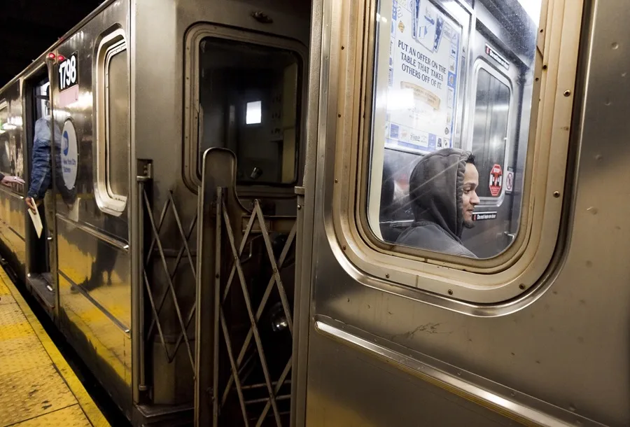 Gobierno Trump pagará fondos para metro de Nueva York pausados por política de diversidad