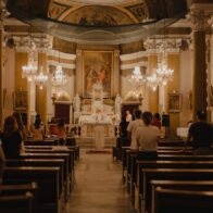 Iglesia Católica en Azua denuncia impacto ambiental de proyectos mineros y barcazas durante Sermón de las Siete Palabras