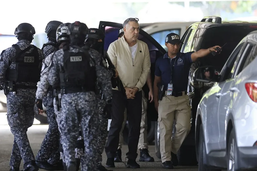 Panamá recibe extraditado desde Venezuela al sospechoso de Hizbulá por el ataque aéreo de 1994