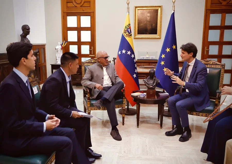 El Parlamento de Venezuela acuerda una agenda de trabajo con representantes de la Unión Europea