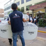 Las últimas actas de las elecciones en Perú llegan a las oficinas de conteo ocho días después de los comicios
