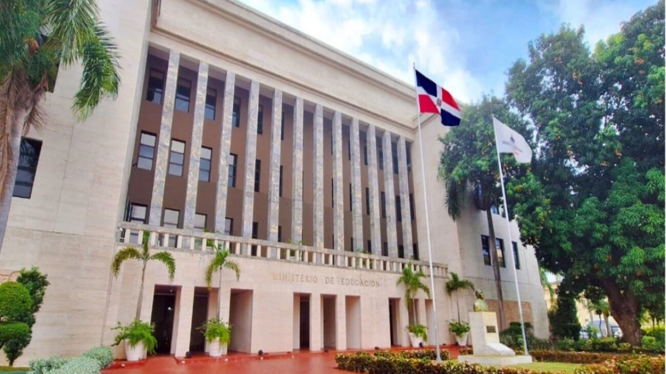 Minerd suspende docencia en Puerto Plata este martes por alerta roja y condiciones climáticas