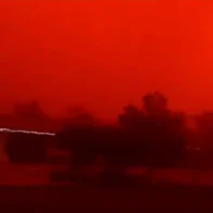 Tormenta de polvo sahariano cubre Creta y provoca caos en el transporte aéreo
