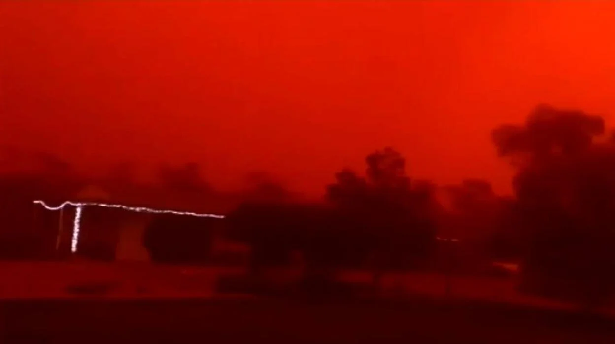 Tormenta de polvo sahariano cubre Creta y provoca caos en el transporte aéreo