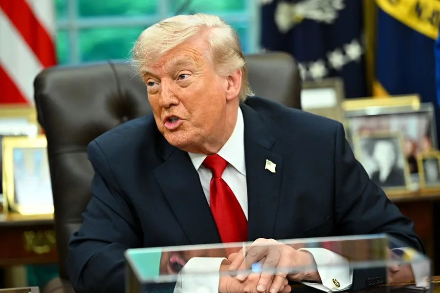 Trump dice que el Reino Unido le habría ayudado en Irán si fuera por Carlos III