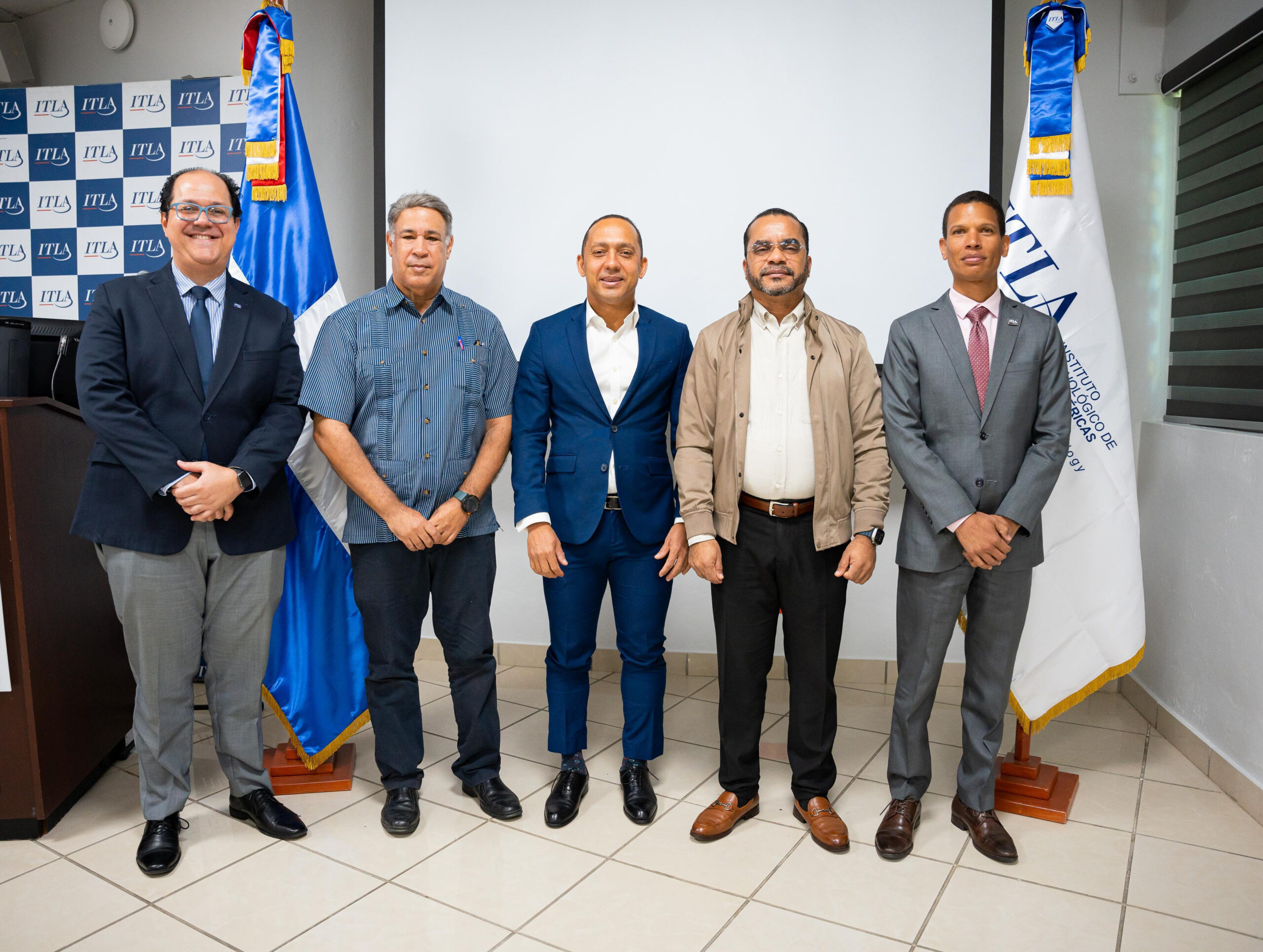 ITLA y Microsoft avanzan en alianza para formar talento en inteligencia artificial y tecnologías emergentes