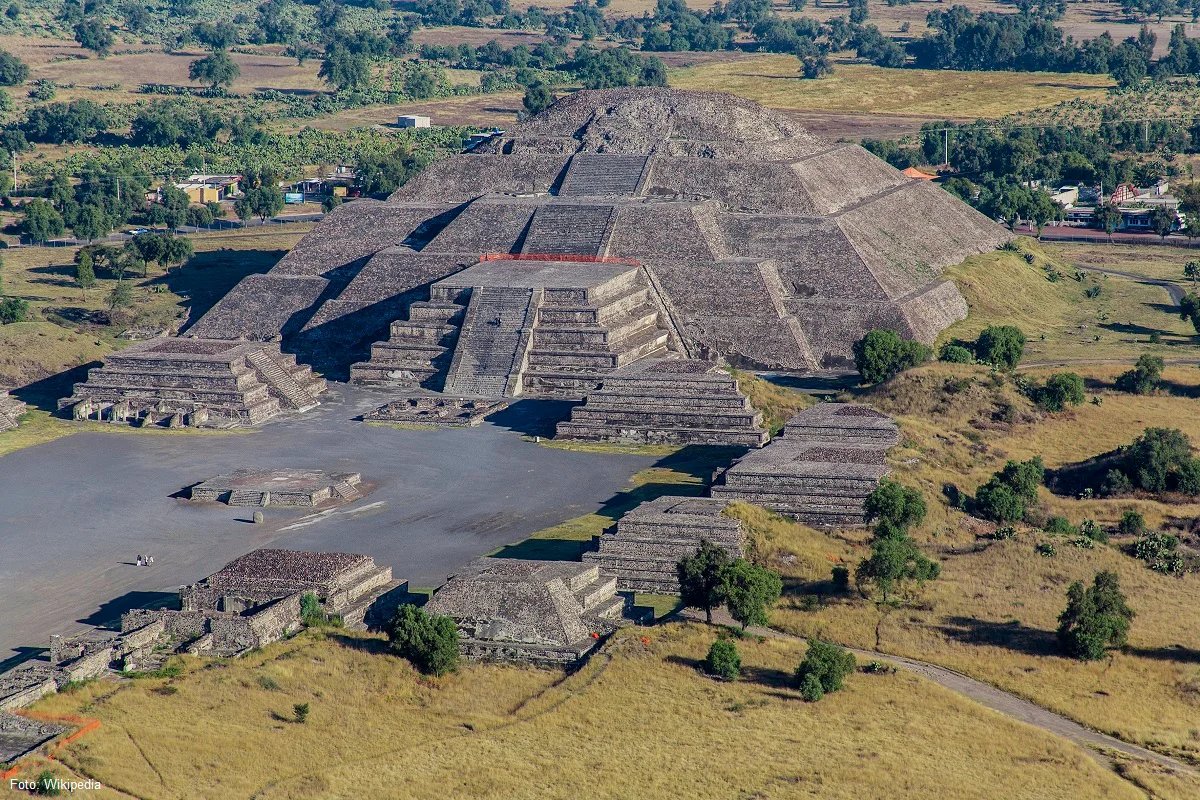 Al menos dos muertos y 13 heridos extranjeros tras tiroteo en Teotihuacán, México