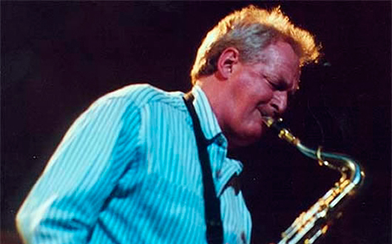 Murió Dick Parry, saxofonista de Pink Floyd