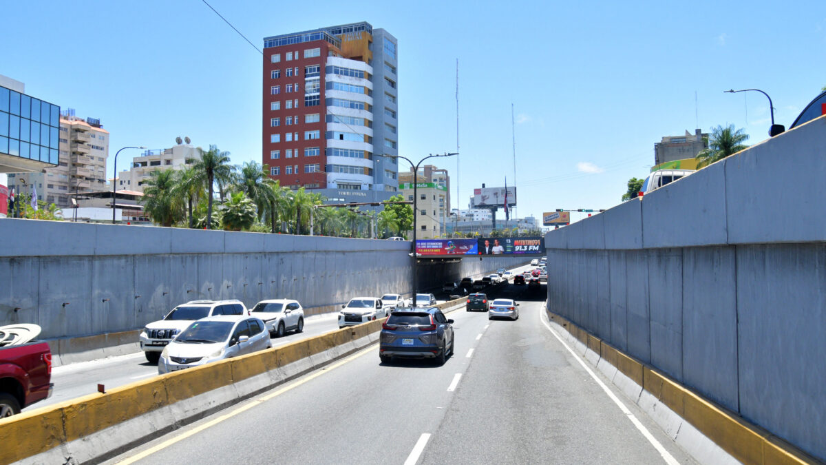Obras Públicas anuncia cierre temporal del paso a desnivel de la 27 de Febrero con Tiradentes